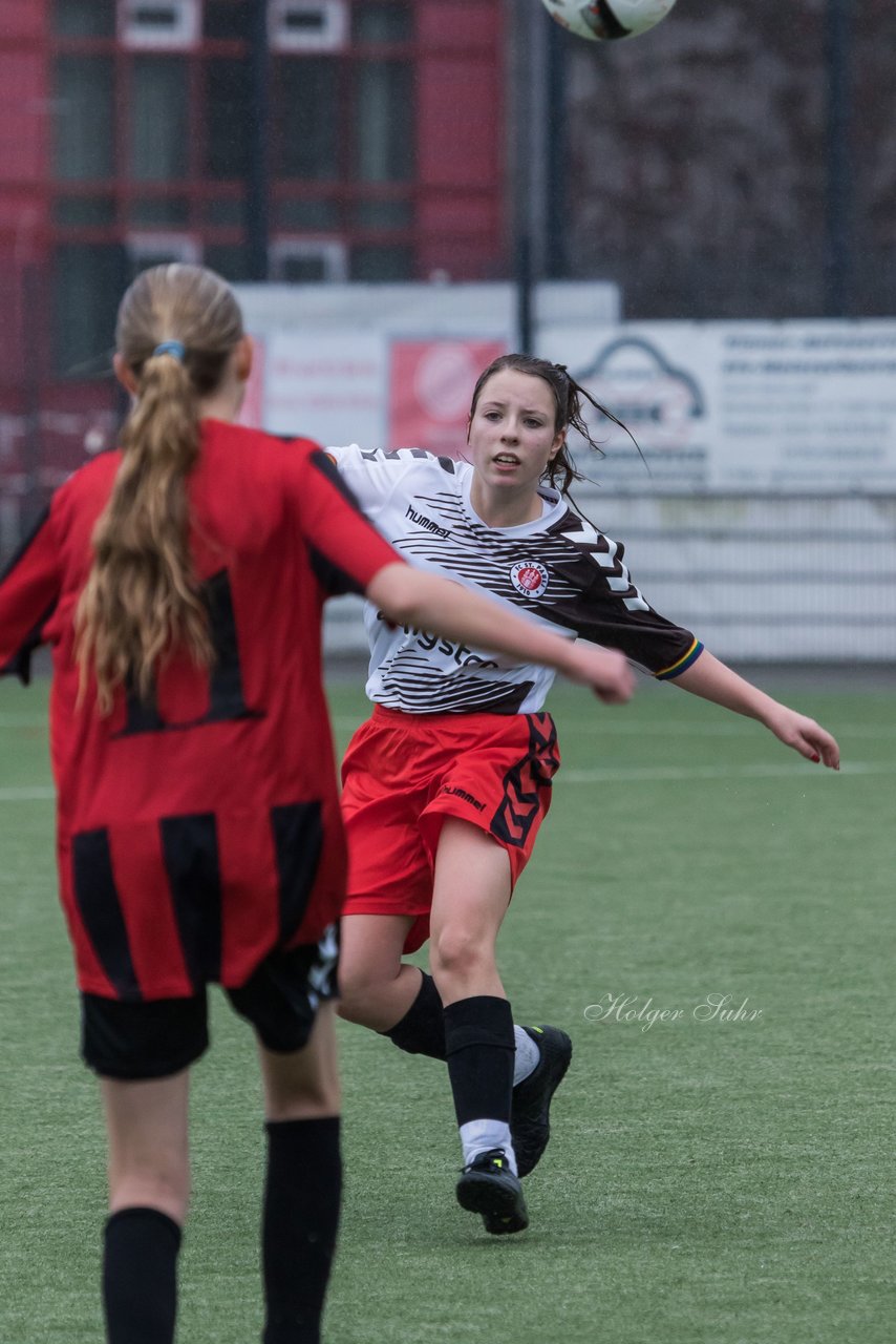 Bild 279 - B-Juniorinnen FC St.Pauli . Braedstrup IF : Ergebnis: 4:1